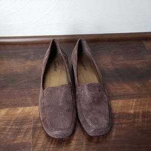 Trotters brown suede slip on loafers